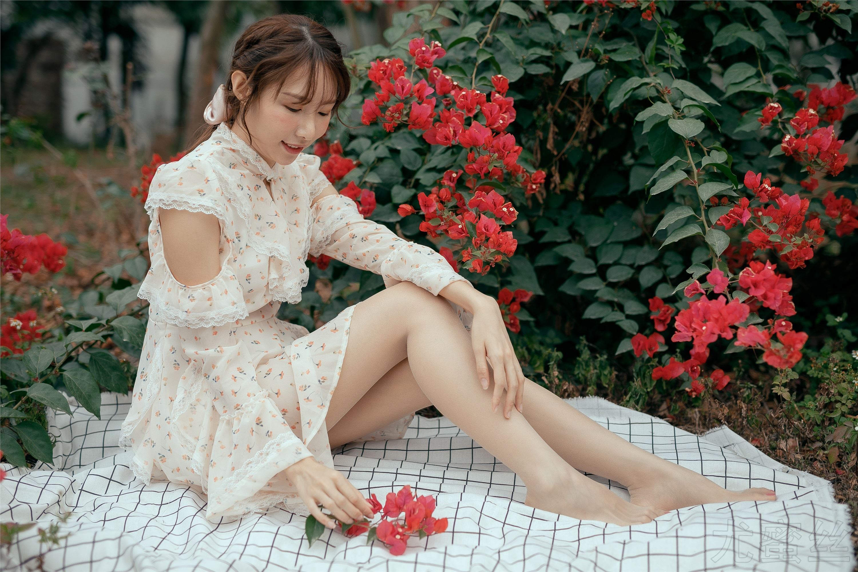 尤蜜丝 穿搭写真 NO.041